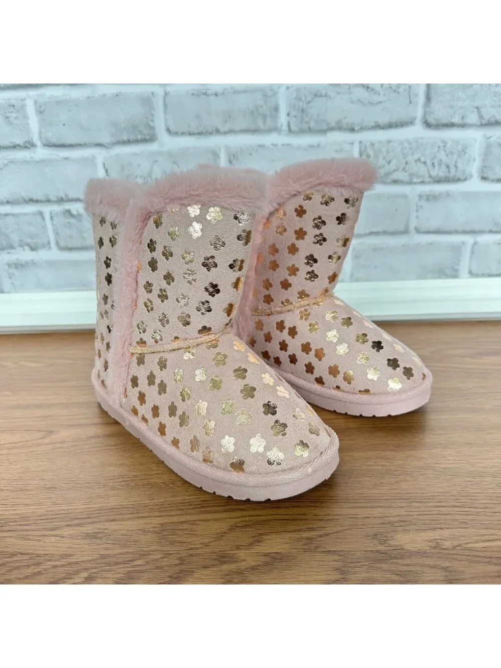 🦋Winter Boots Sz 5Y Big Kids Flower Rose Gold Butterfly Faux-Fur Slipper